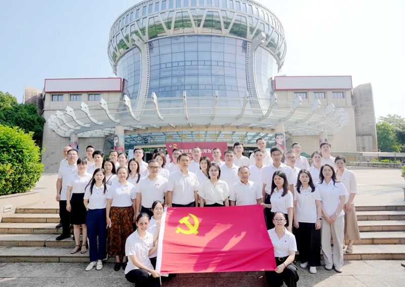 主题党日 | 公司党总支组织参观广西民族博物馆